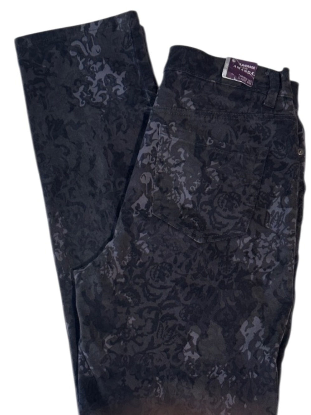 Size 6, 12 Gloria Vanderbilt Black/Dark Gray/ Light Gray Jacquard Tapered Jeans